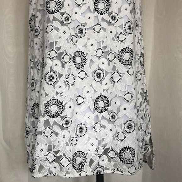 BCBGeneration White and Black Floral Dress - Picture 9 of 11